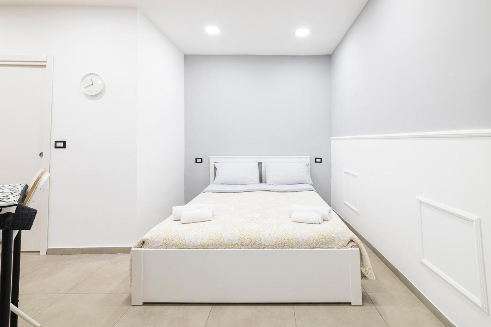 Many House Apartment Наполи Екстериор снимка