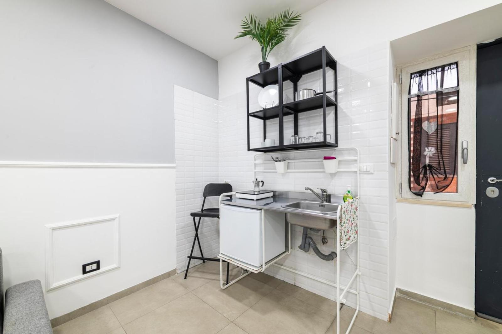 Many House Apartment Наполи Екстериор снимка
