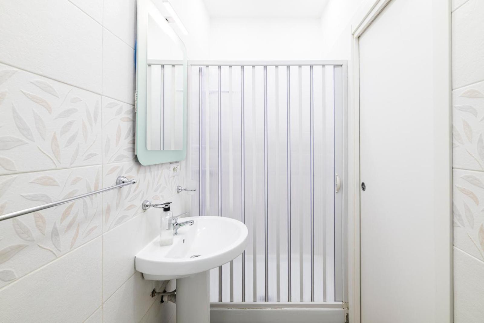 Many House Apartment Наполи Екстериор снимка
